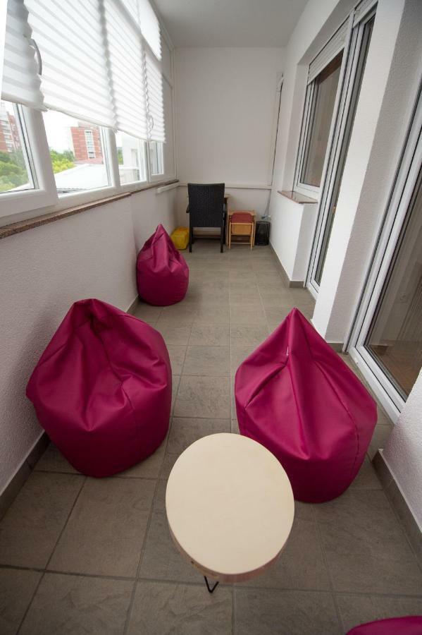 Apartment Lamar - Entry With Pin 0 - 24H, Underground Parking Garage, Elevator Slavonski Brod Exterior foto