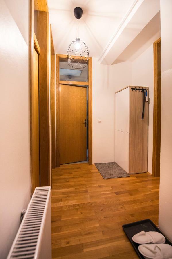 Apartment Lamar - Entry With Pin 0 - 24H, Underground Parking Garage, Elevator Slavonski Brod Exterior foto