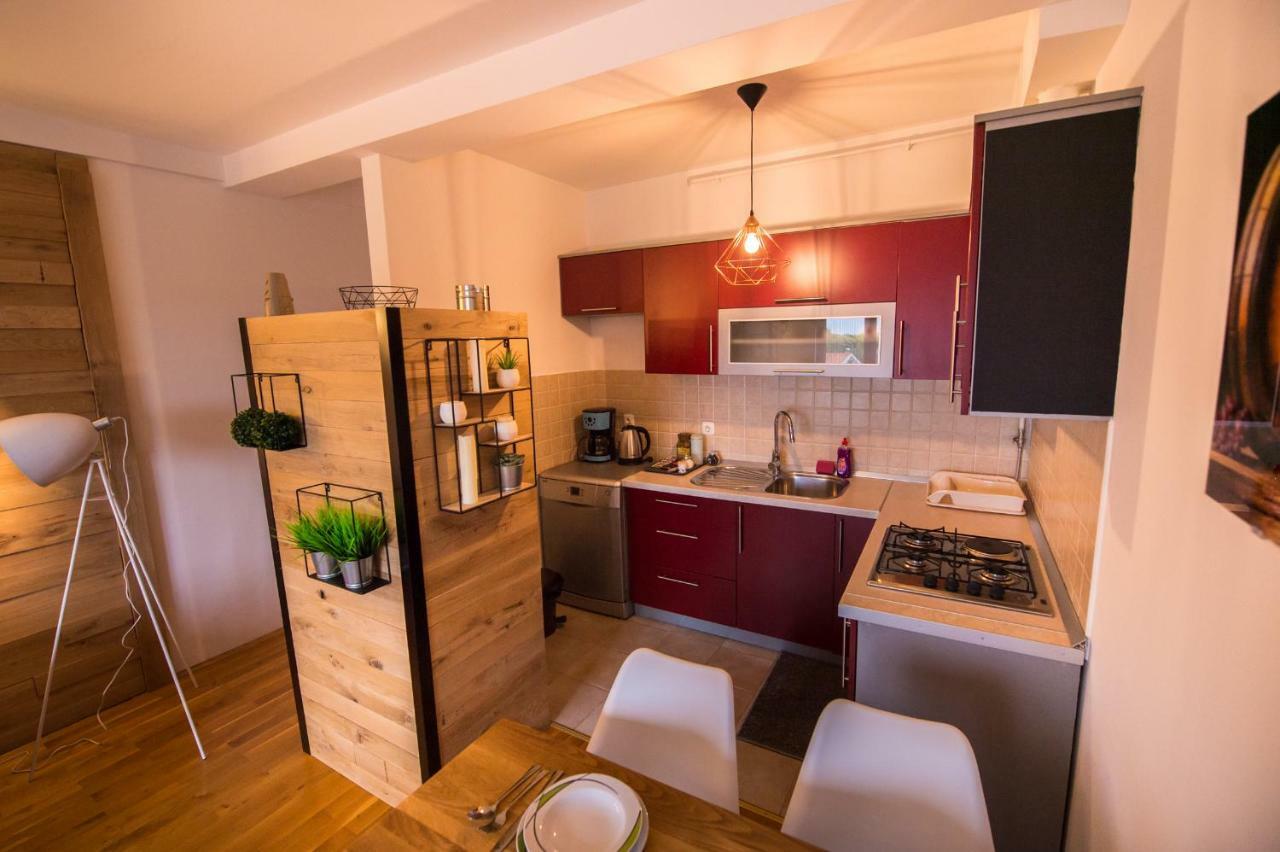 Apartment Lamar - Entry With Pin 0 - 24H, Underground Parking Garage, Elevator Slavonski Brod Exterior foto