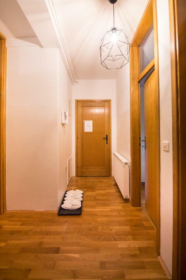 Apartment Lamar - Entry With Pin 0 - 24H, Underground Parking Garage, Elevator Slavonski Brod Exterior foto
